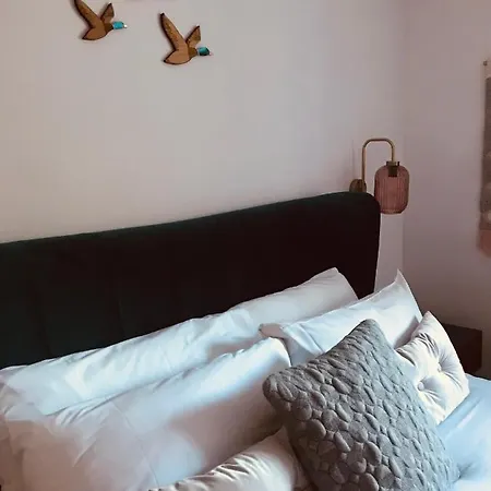 Apartment Little Wren Couples Retreat