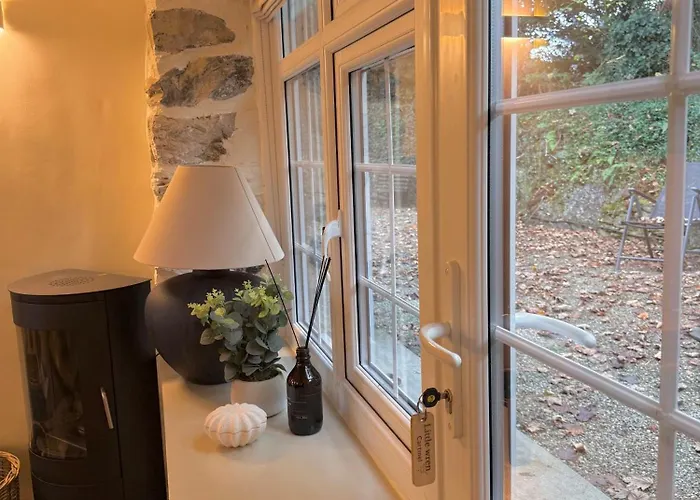 Little Wren Couples Retreat * 卡特梅尔