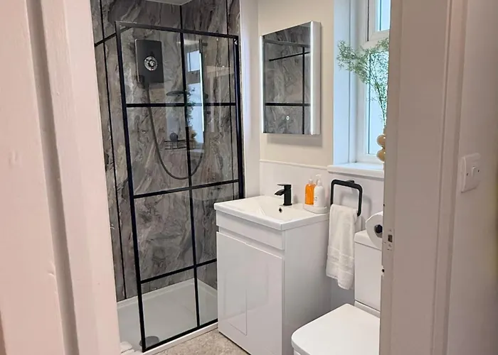 Little Wren Couples Retreat * 卡特梅尔